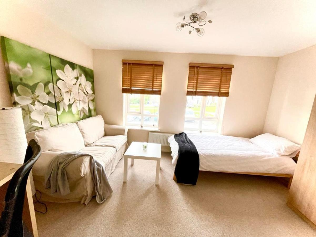 Lakeside Stylish 3 Bedroom House Grays Extérieur photo
