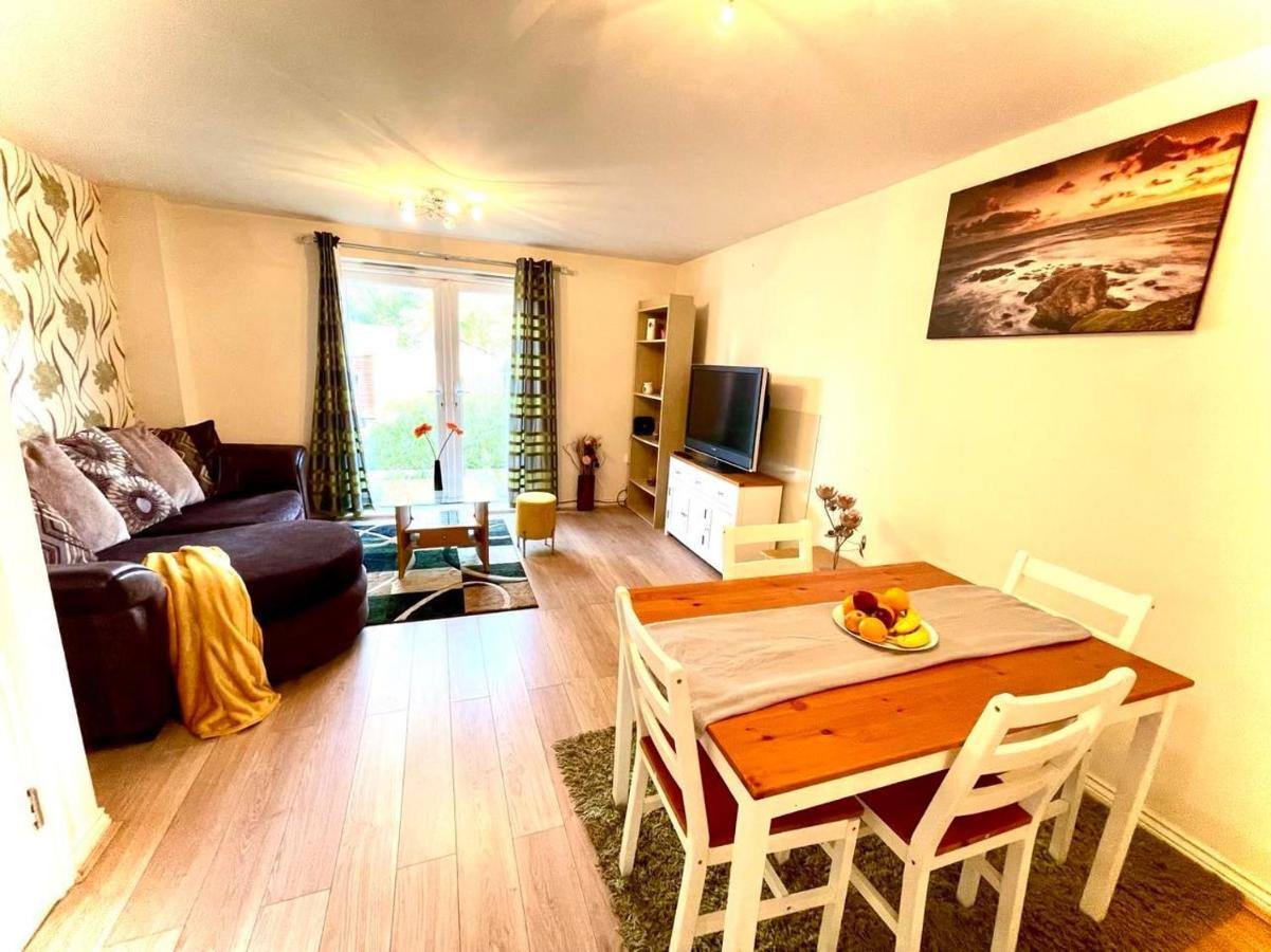 Lakeside Stylish 3 Bedroom House Grays Extérieur photo