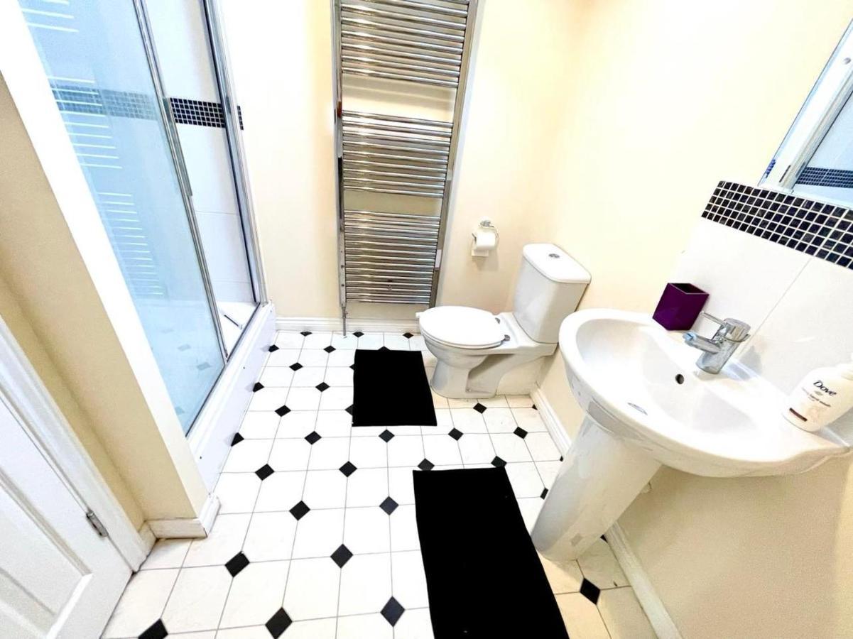 Lakeside Stylish 3 Bedroom House Grays Extérieur photo
